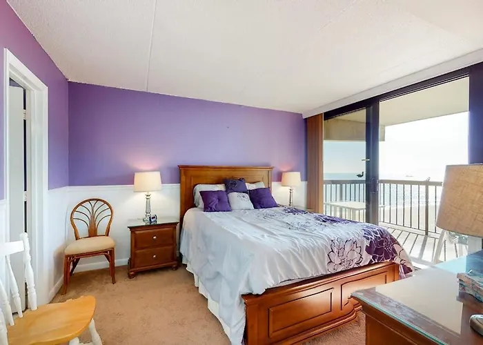 Incredible & Well-equipped With Pools Gym Sauna & Game *